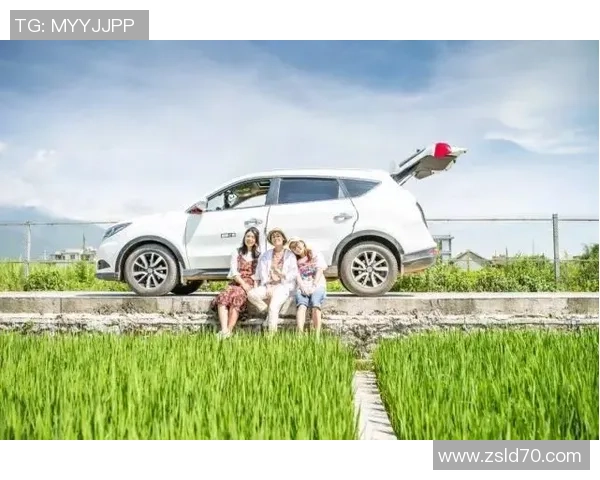 第八届“一带一路·七彩云南”轿车拉力赛在昆启幕 以赛为桥连丝路促友谊